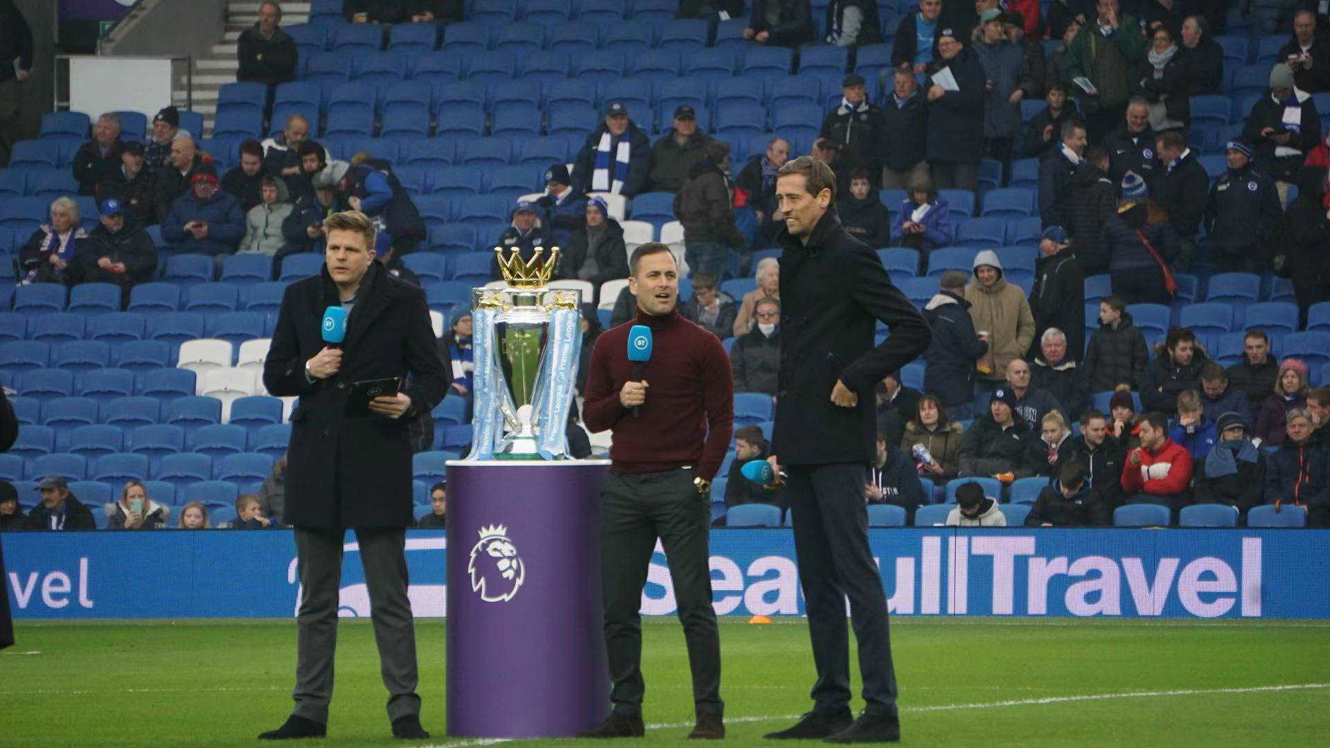 可取代的伟 可取代的伟